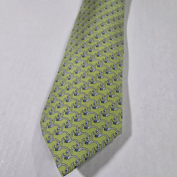 Hermes Paris France 100% Silk Necktie Mens Green Geometric Print 3.5 Width
